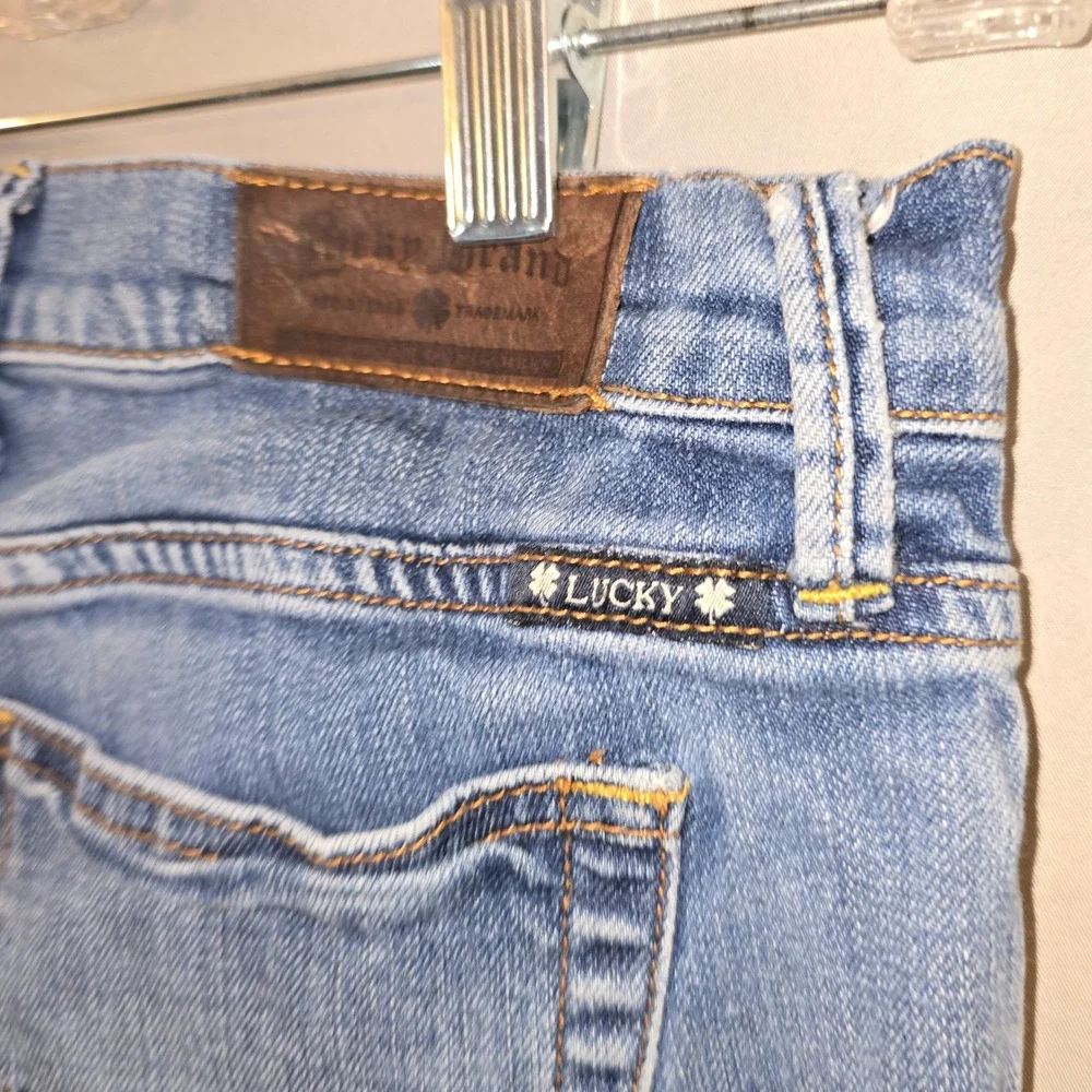 Lucky Brand Sweet N Crop straight Jeans 6/28 Womens Medium Wash Mid Rise Denim